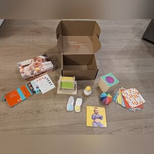 LOVEVERY The Senser 5-6 Months Play Kit